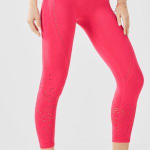 Fabletics Seamless High-Waisted Capri w/ details